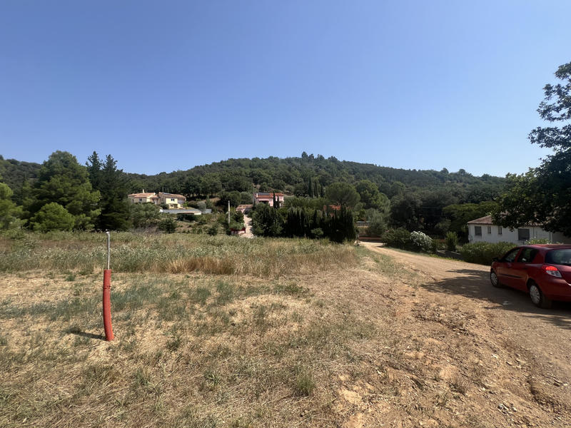 Terrain de loisirs - 10 100 m²