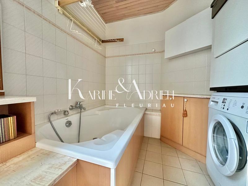 Maison - 386 m² - 10 pièces