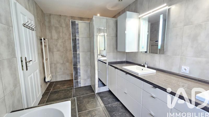 Maison de ville - 140 m² - 6 pièces