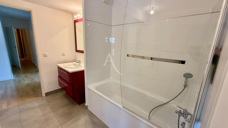 Appartement - 103 m² - 5 pièces