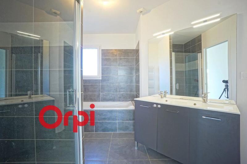 Maison - 106 m² - 4 pièces