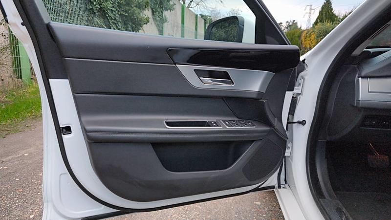 Jaguar Xf 2.0 d 180 Bva8 Prestige