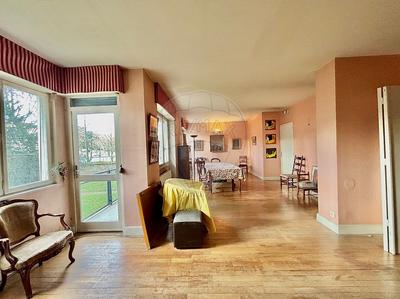 Appartement - 132 m² - 5 pièces