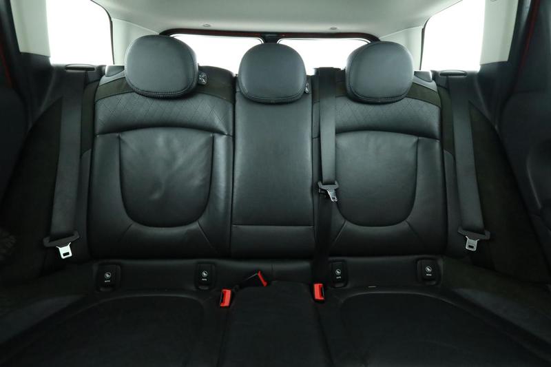 Mini Clubman Cooper Finition Red Hot Chili Bva 136 ch