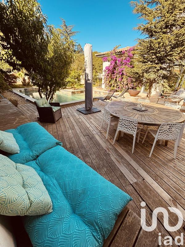 Maison - 411 m² - 5 pièces