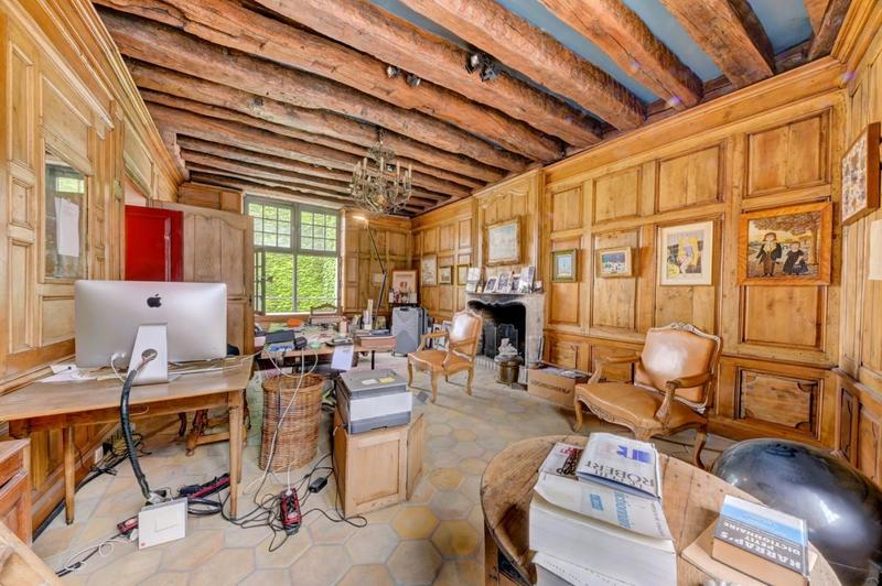 Maison - 573 m² - 6 pièces