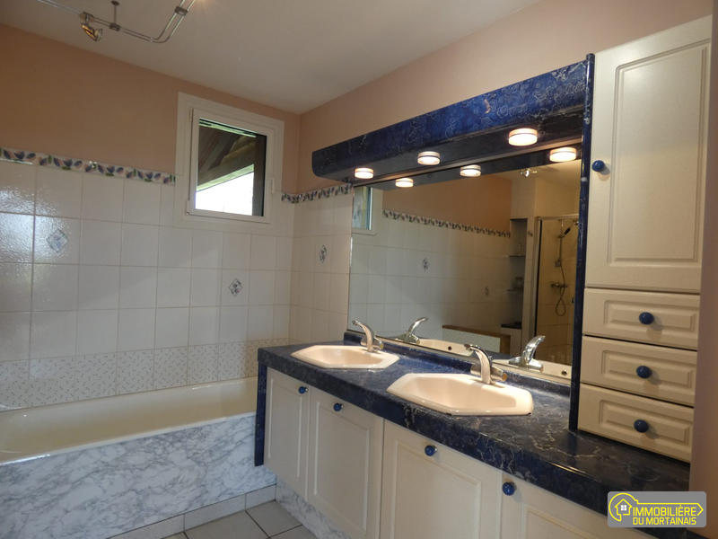 Maison - 127 m² - 5 pièces