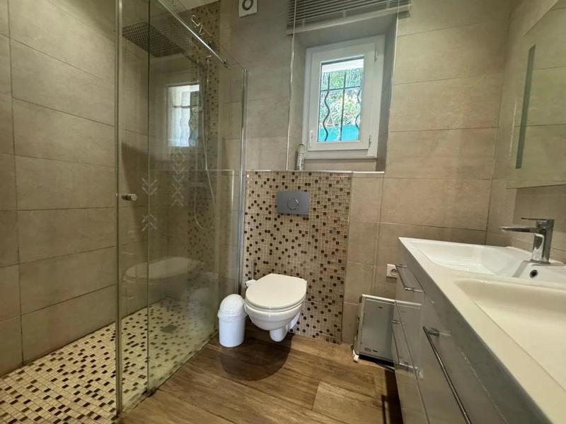 Villa - 200 m² - 5 pièces