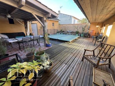 Maison de ville - 201 m² - 5 pièces