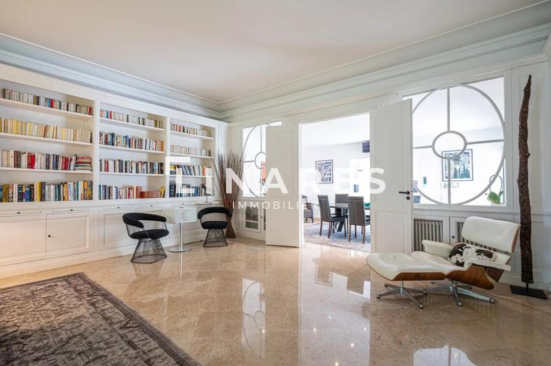 Maison - 306 m² - 6 pièces