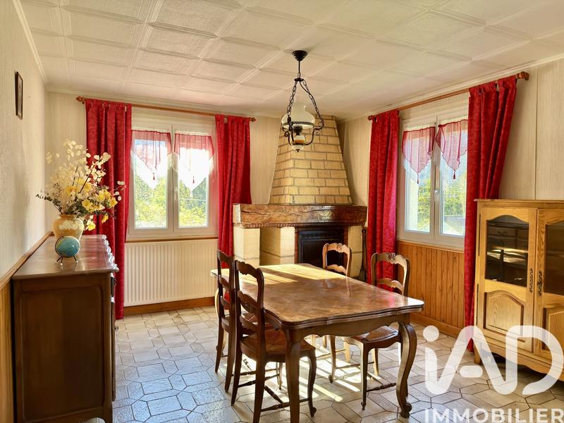 Maison - 140 m² - 6 pièces