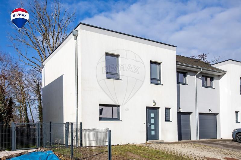 Maison - 107 m² - 5 pièces