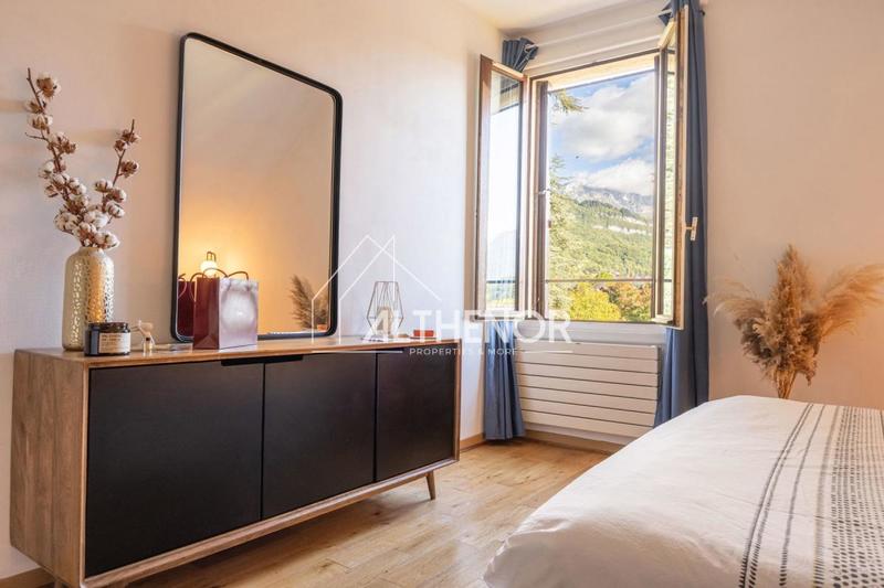 Appartement - 125 m² - 4 pièces