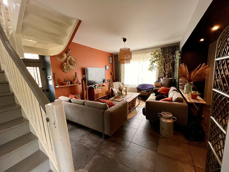 Maison - 200 m² - 4 pièces