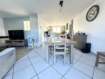 Maison - 150 m² - 8 pièces