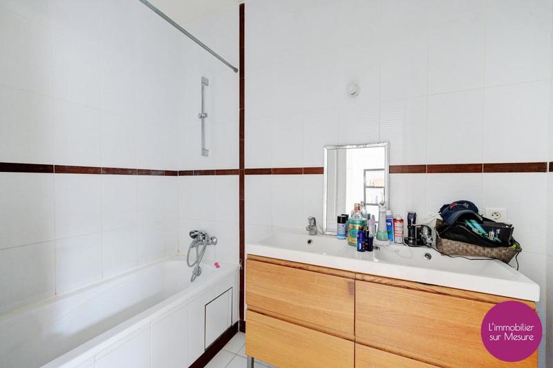 Appartement - 112 m² - 4 pièces