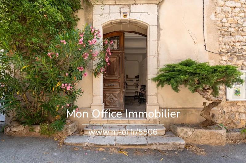 Demeure - 250 m² - 8 pièces