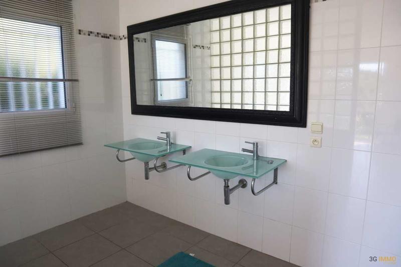 Villa - 170 m² - 5 pièces