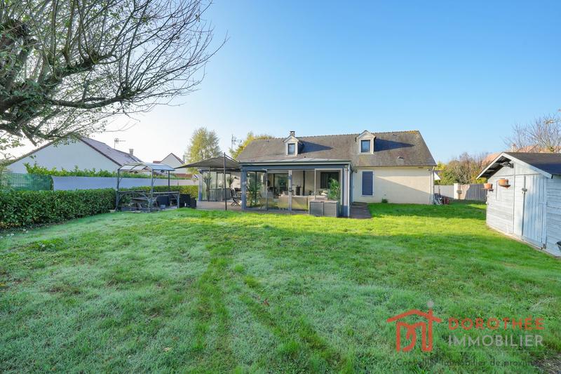 Maison - 212 m² - 8 pièces