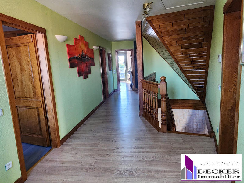 Maison - 207 m² - 8 pièces