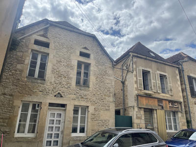 Maison - 300 m² - 7 pièces