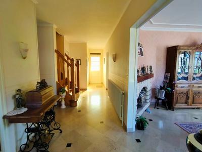 Maison - 162 m² - 7 pièces