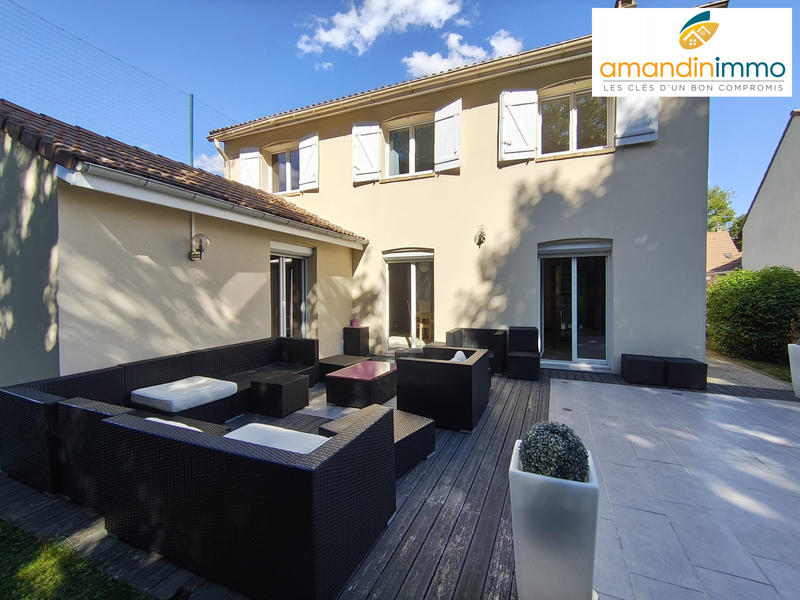 Maison - 125 m² - 7 pièces