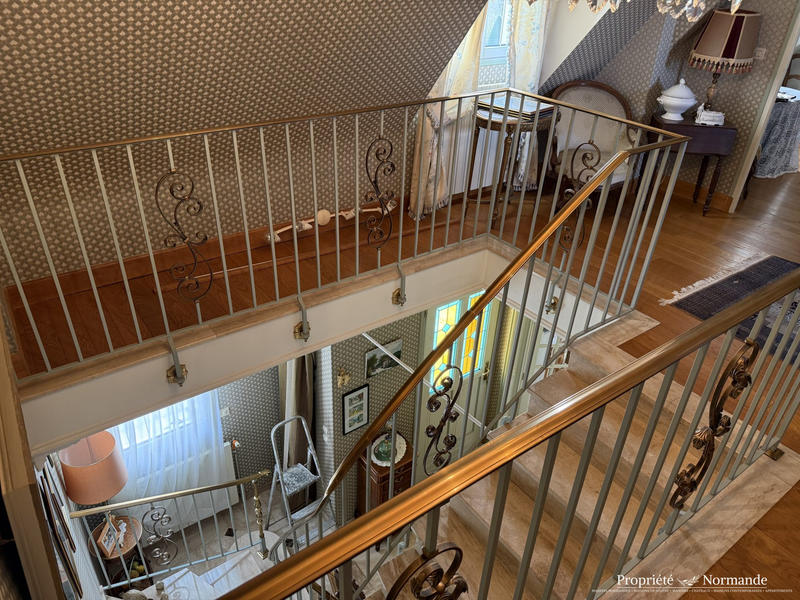 Villa - 190 m² - 6 pièces