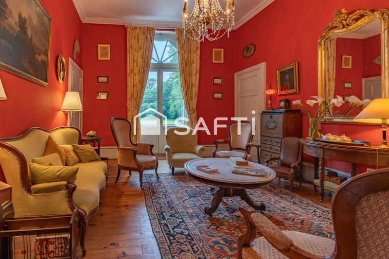 Maison - 250 m² - 9 pièces