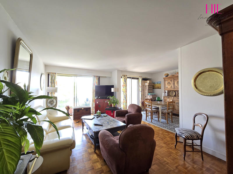 Appartement - 82 m² - 4 pièces