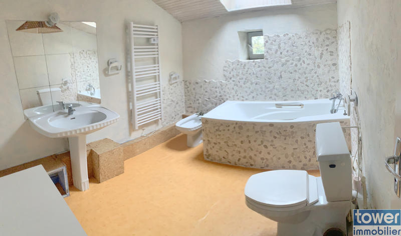 Maison - 160 m² - 6 pièces