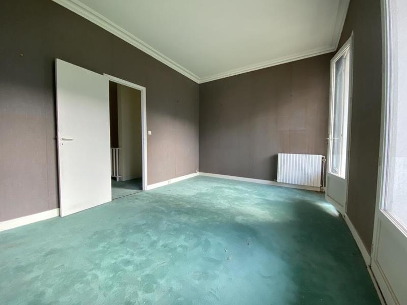 Maison - 220 m² - 8 pièces