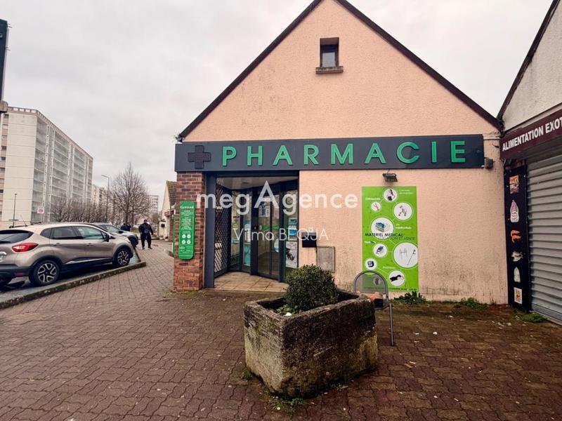 Local commercial - 105 m² - 4 pièces