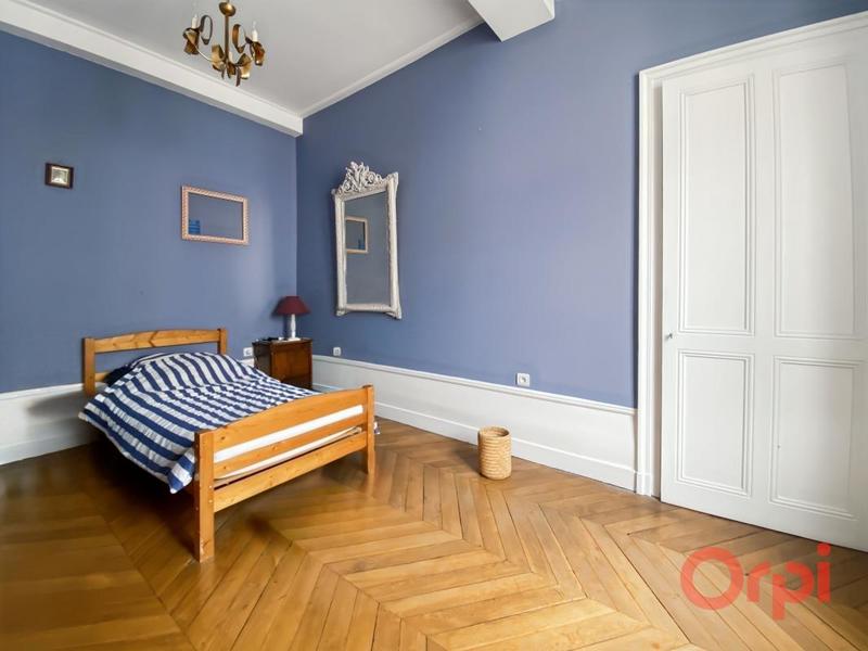 Appartement - 121 m² - 4 pièces