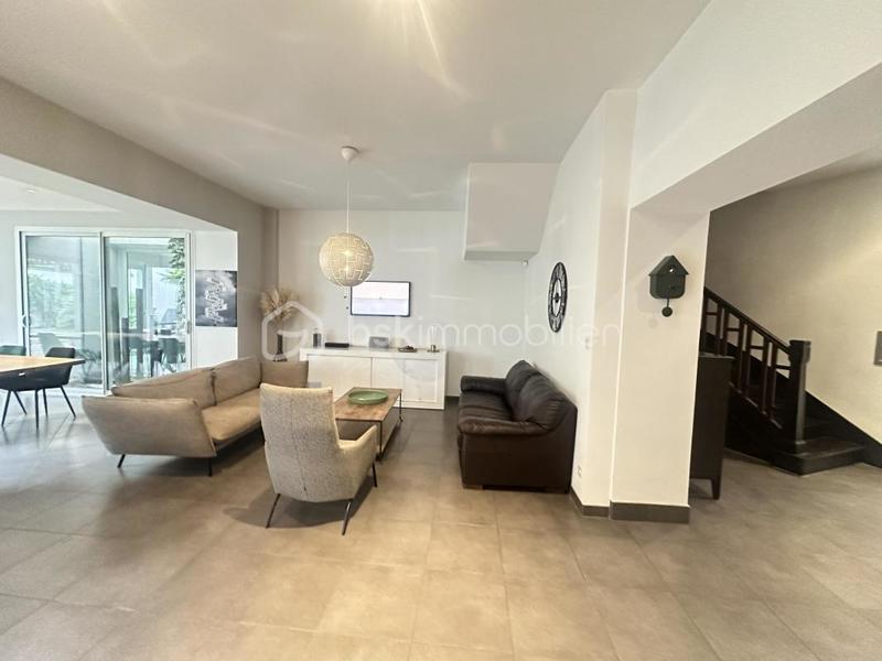 Maison de ville - 290 m² - 7 pièces