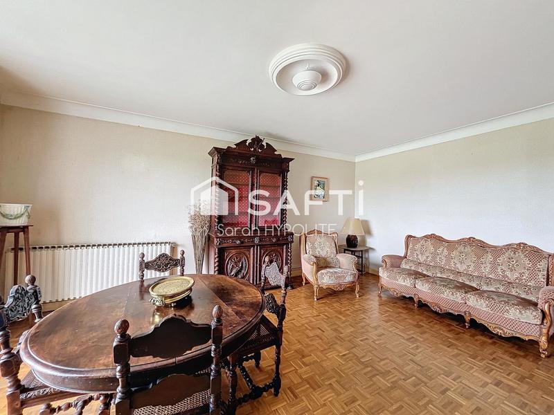 Maison - 264 m² - 10 pièces