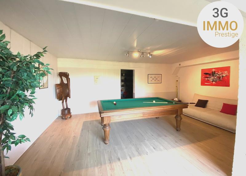 Demeure - 230 m² - 7 pièces