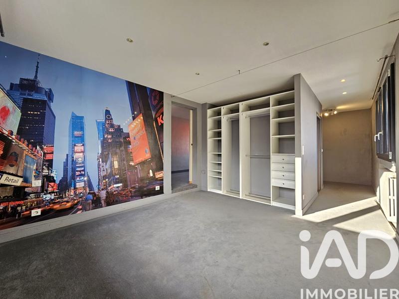 Maison - 210 m² - 8 pièces