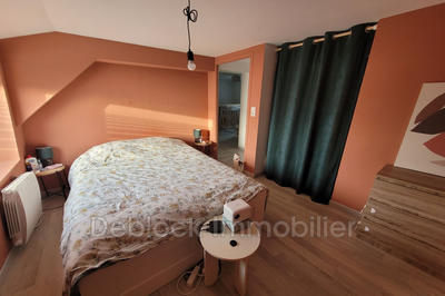 Maison - 102 m² - 4 pièces