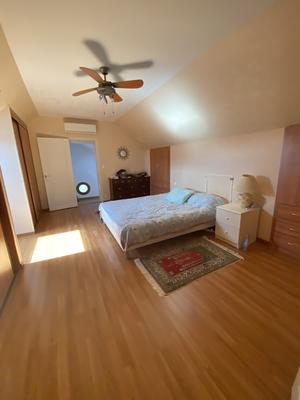 Maison - 220 m² - 9 pièces