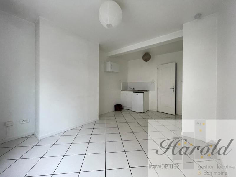 Studio - 17 m² - 1 pièce