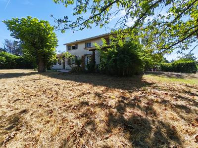 Maison traditionnelle - 130 m² - 6 pièces