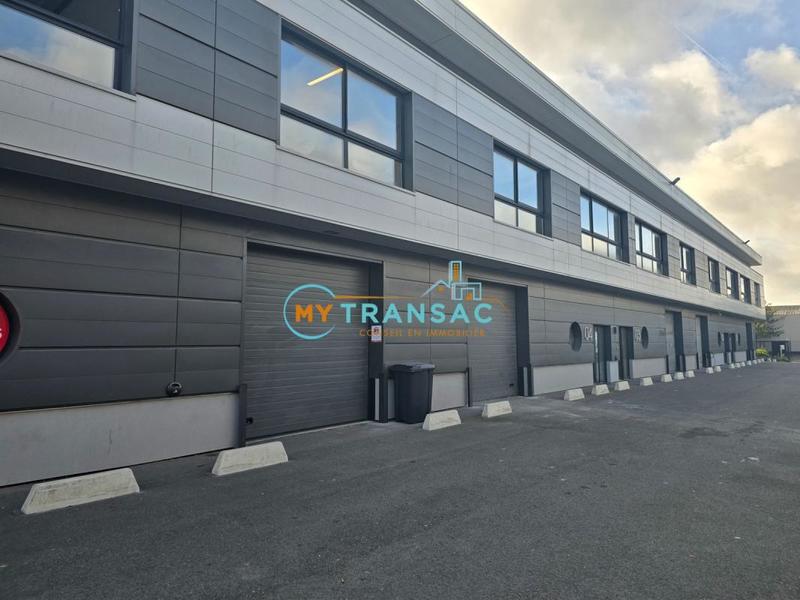 Local d'activités - 226 m²