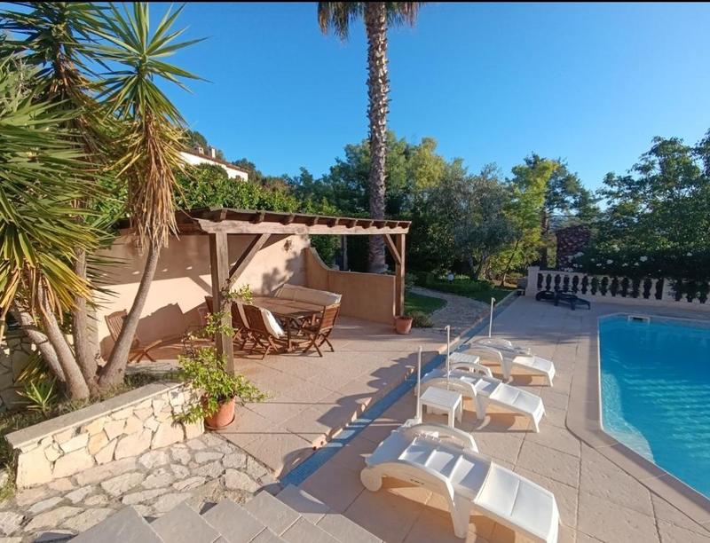 Villa - 170 m² - 5 pièces