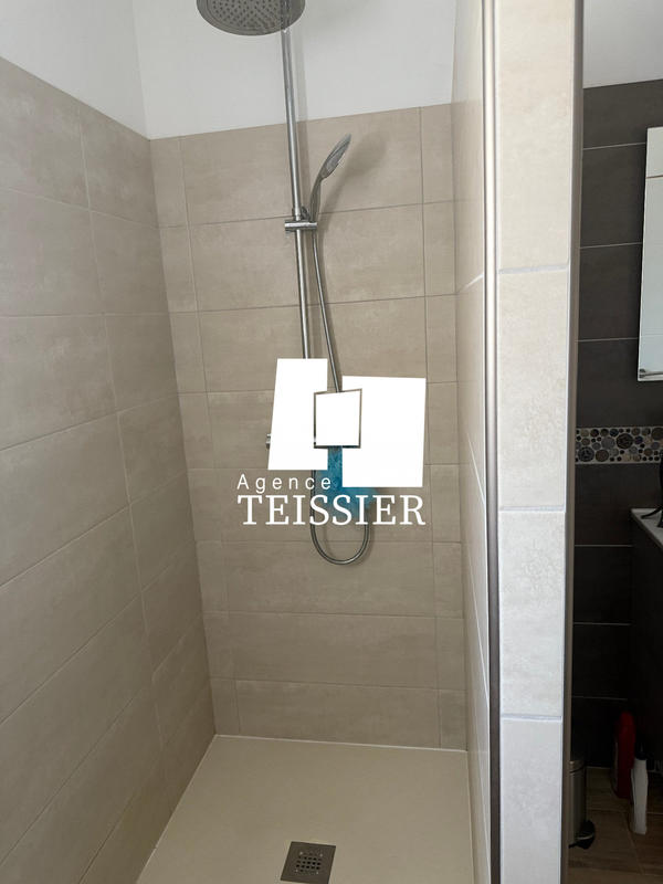 Villa - 151 m² - 6 pièces