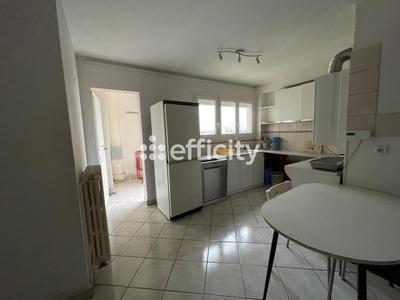 Appartement - 86 m² - 4 pièces