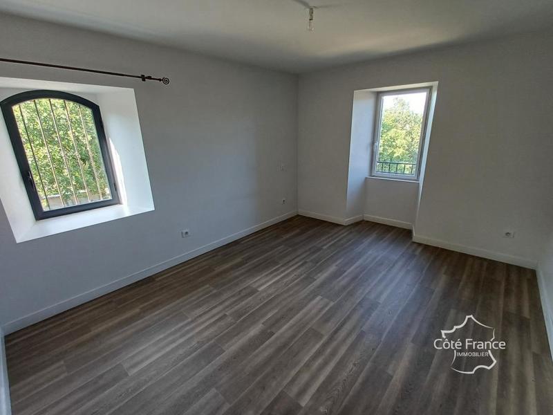 Maison en pierre - 151 m² - 7 pièces