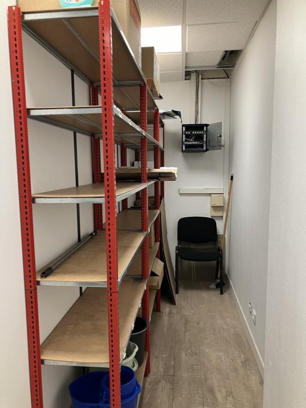 Bureau - 85 m² - 5 pièces