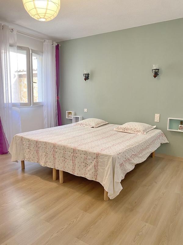 Villa - 210 m² - 8 pièces