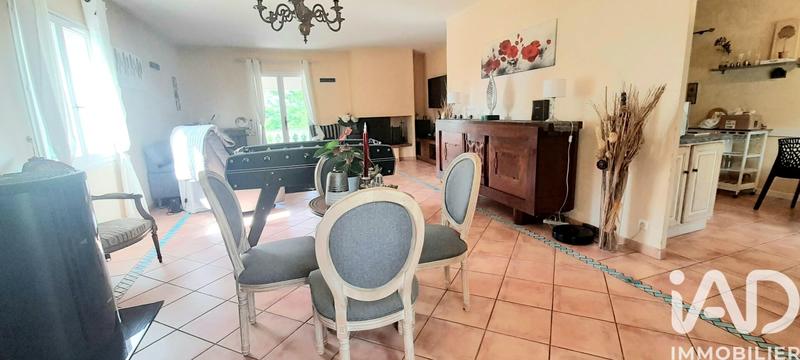 Maison - 180 m² - 7 pièces